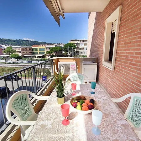 Appartement Bilocale Mareblu A Due Passi Dalla Grottammare