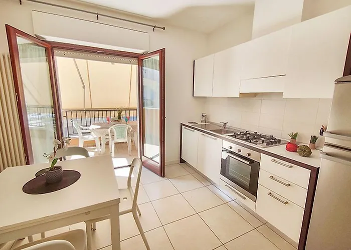 Bilocale Mareblu A Due Passi Dalla Apartment